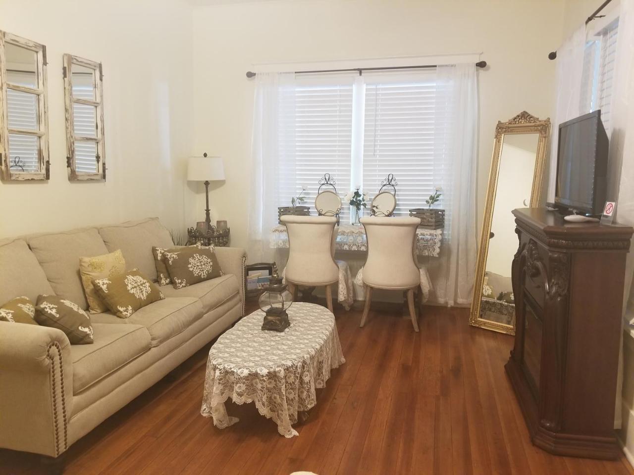 מלון New Waverly Gibbs Street Manor מראה חיצוני תמונה